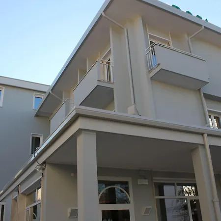 Rosa 3* 아바노테르메