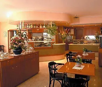 Rosa Hotel 3*