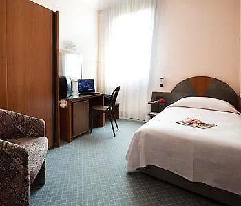 Rosa Hotel 3*