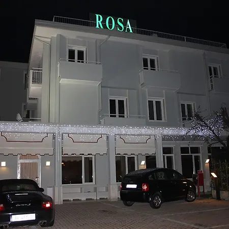 Rosa Hotel 3*